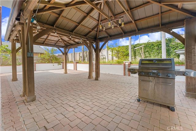 19251 Worchester Lane, Huntington Beach, CA 92646