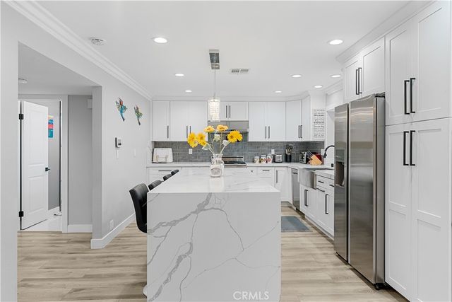 19251 Worchester Lane, Huntington Beach, CA 92646