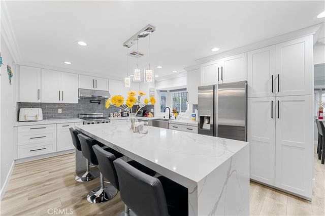 19251 Worchester Lane, Huntington Beach, CA 92646