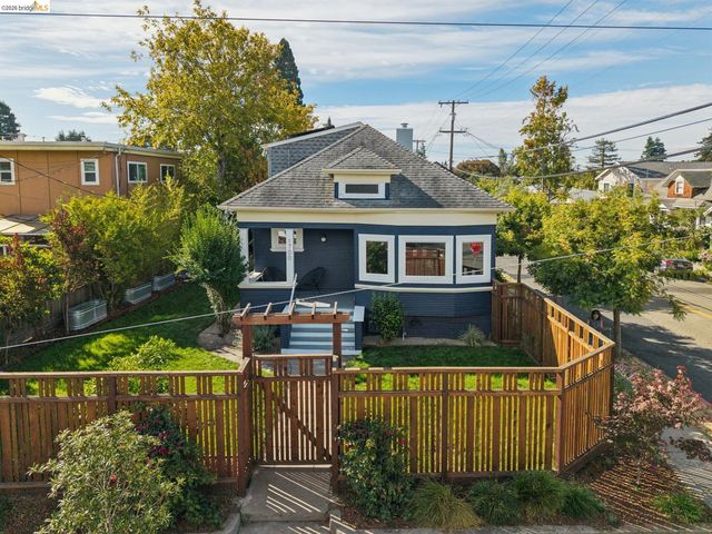 1700 Francisco St, Berkeley, CA 94703