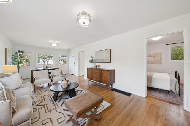 1700 Francisco St, Berkeley, CA 94703