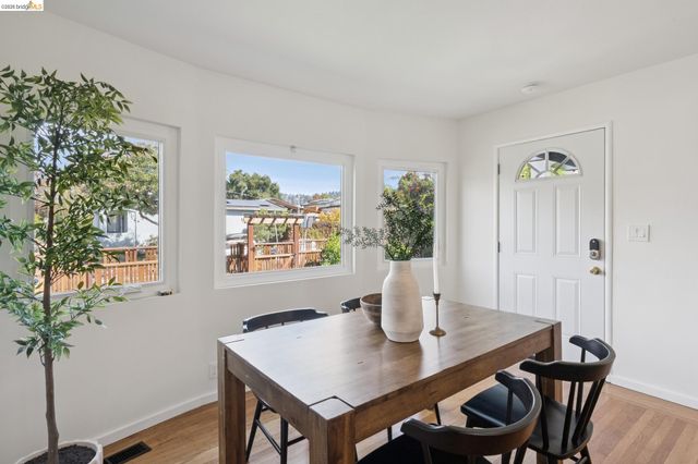 1700 Francisco St, Berkeley, CA 94703