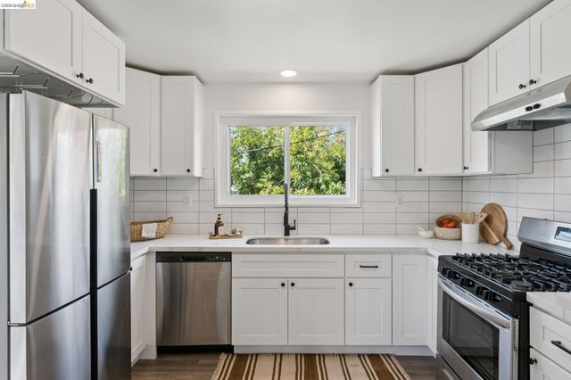 1700 Francisco St, Berkeley, CA 94703