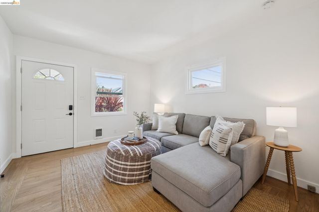1700 Francisco St, Berkeley, CA 94703