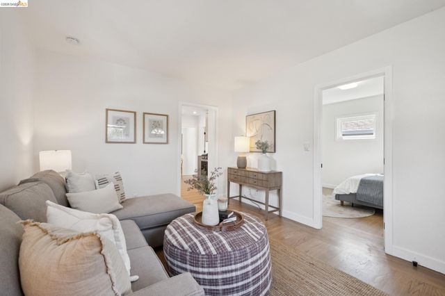1700 Francisco St, Berkeley, CA 94703