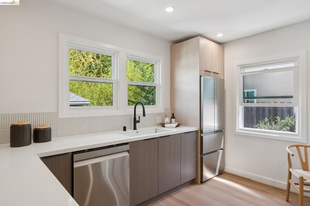 1700 Francisco St, Berkeley, CA 94703