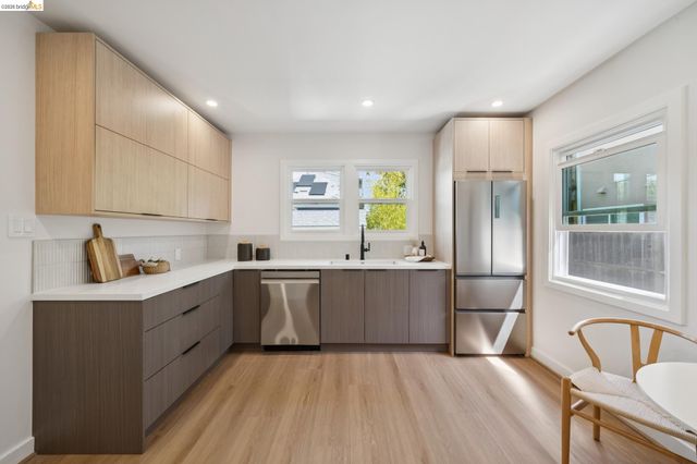 1700 Francisco St, Berkeley, CA 94703
