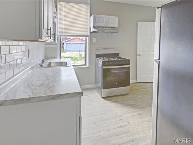 6730 Vermont Avenue, St Louis, MO 63111