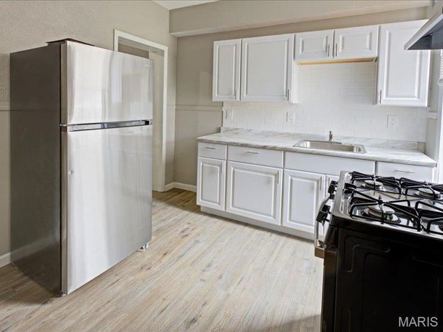 6730 Vermont Avenue, St Louis, MO 63111