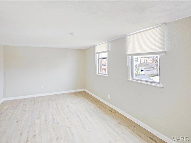 6730 Vermont Avenue, St Louis, MO 63111