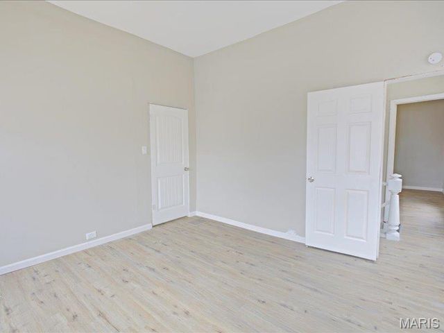 6730 Vermont Avenue, St Louis, MO 63111