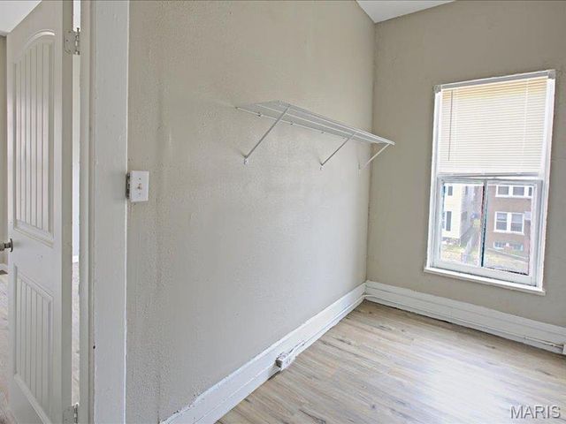 6730 Vermont Avenue, St Louis, MO 63111