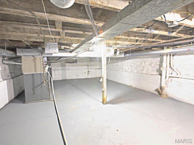 6730 Vermont Avenue, St Louis, MO 63111