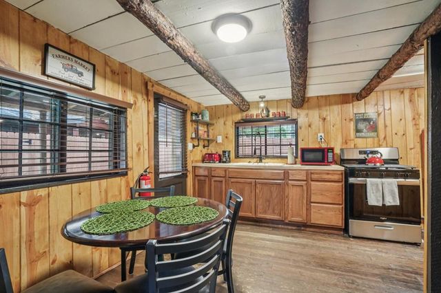 25750 Alderwood, Idyllwild, CA 92549