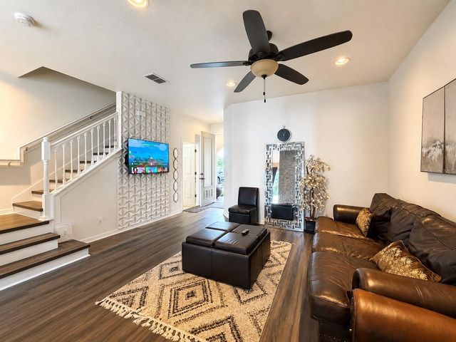 10210 FALLSGROVE STREET, Orlando, FL 32836