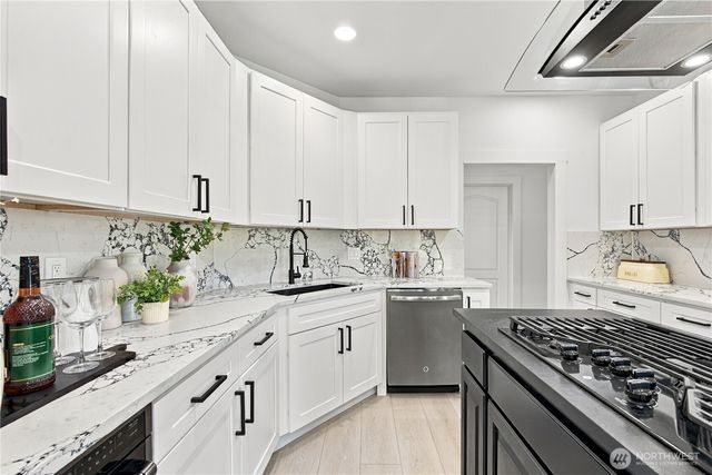 31728 SE Issaquah Fall City Road, Fall City, WA 98024