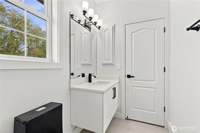 31728 SE Issaquah Fall City Road, Fall City, WA 98024