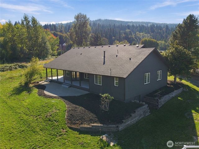31728 SE Issaquah Fall City Road, Fall City, WA 98024