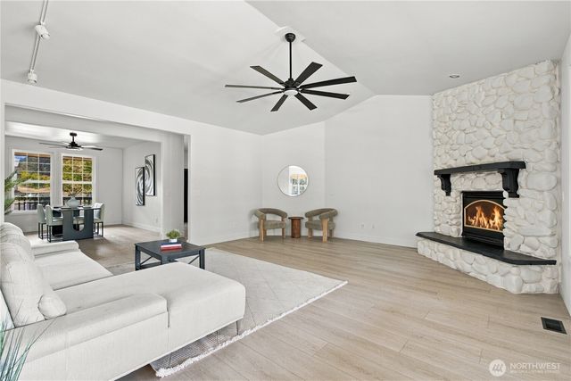 31728 SE Issaquah Fall City Road, Fall City, WA 98024