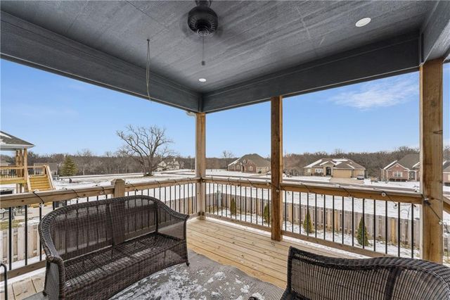 909 Captain Merriman Drive, Freeman, MO 64746