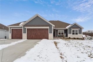 909 Captain Merriman Drive, Freeman, MO 64746
