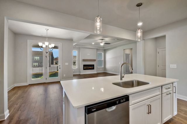 3044 Mallard Dr, Lebanon, TN 37090