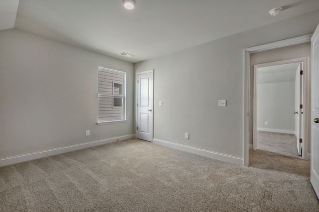 3044 Mallard Dr, Lebanon, TN 37090