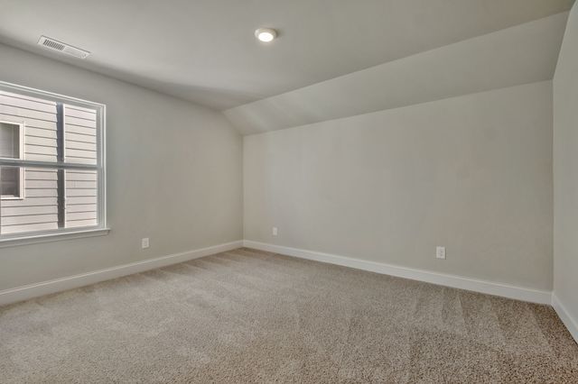 3044 Mallard Dr, Lebanon, TN 37090