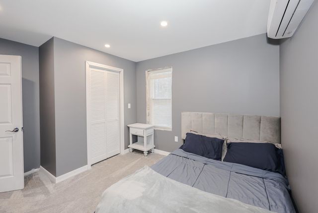 4 Ash Street, Londonderry, NH 03053