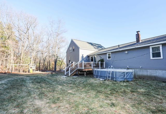 4 Ash Street, Londonderry, NH 03053