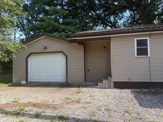 207 N Market Street, Rockville, IN 47872
