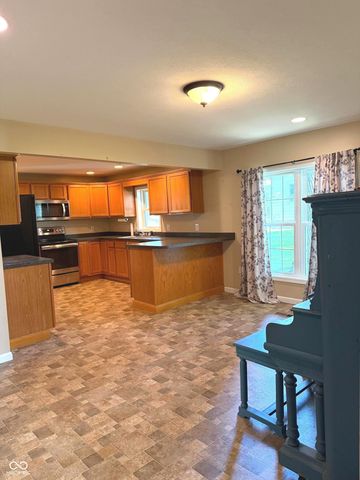207 N Market Street, Rockville, IN 47872