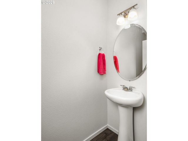1952 Ne 117TH Ct, Vancouver, WA 98684