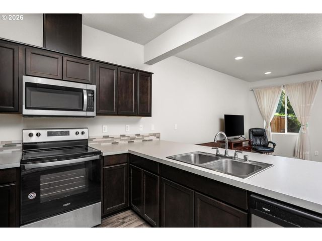 1952 Ne 117TH Ct, Vancouver, WA 98684