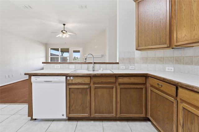 2713 Dawn Spring Drive, Little Elm, TX 75068