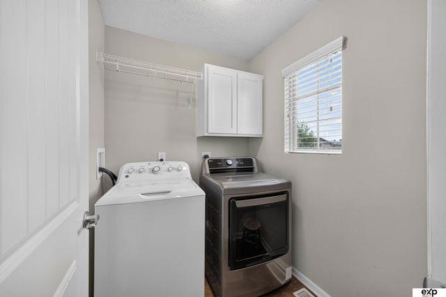 8123 S 190th Avenue, Omaha, NE 68136