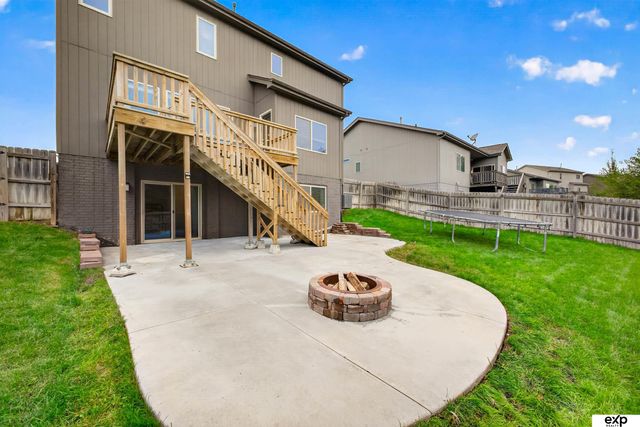 8123 S 190th Avenue, Omaha, NE 68136