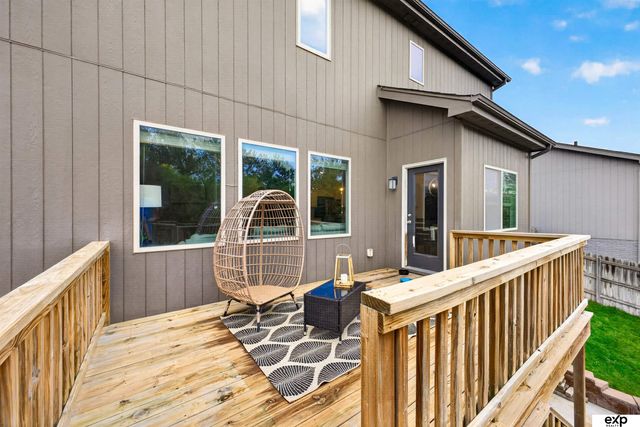 8123 S 190th Avenue, Omaha, NE 68136