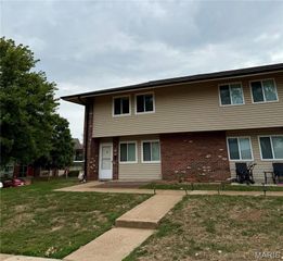 9030 Villaridge Court, St Louis, MO 63123