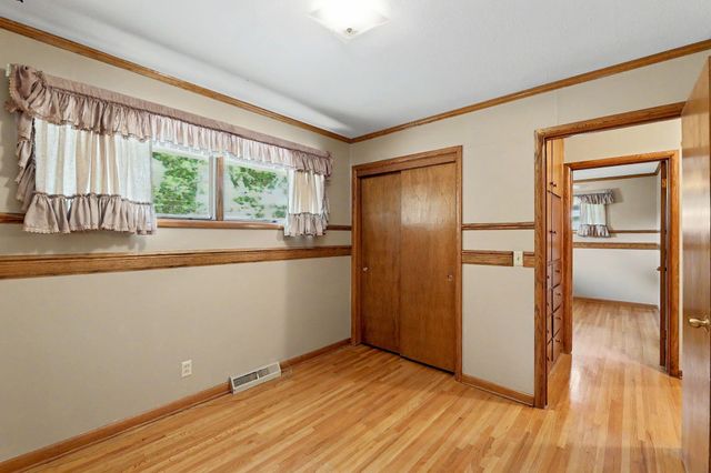 1322 N Lakeview Dr., Derby, KS 67037