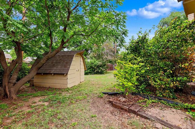 1322 N Lakeview Dr., Derby, KS 67037
