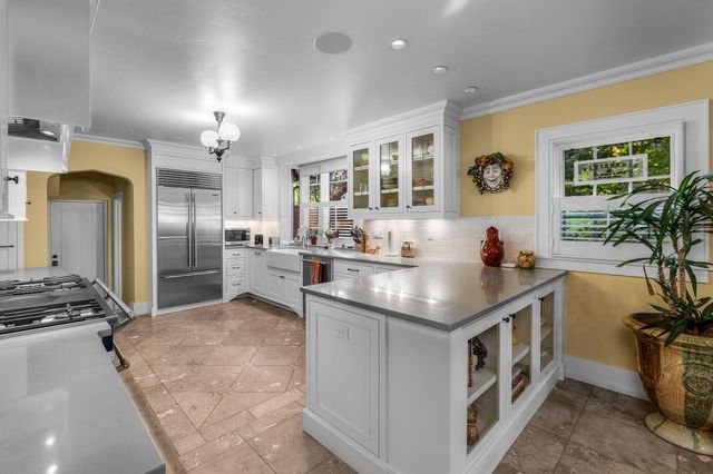 107 NW Drake Road, Bend, OR 97703