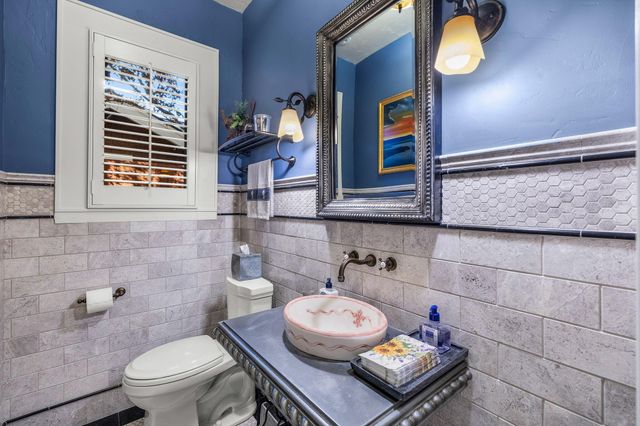 107 NW Drake Road, Bend, OR 97703