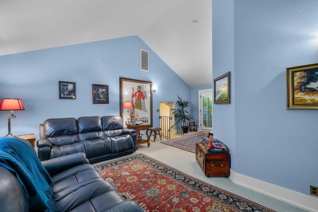 107 NW Drake Road, Bend, OR 97703