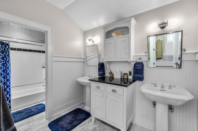 107 NW Drake Road, Bend, OR 97703