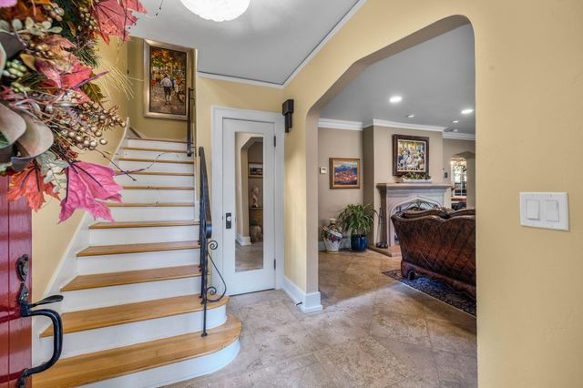 107 NW Drake Road, Bend, OR 97703