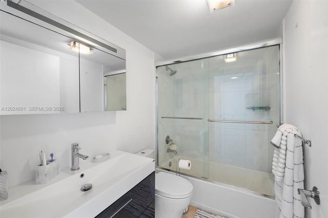 10175 Collins Avenue 1505, Bal Harbour, FL 33154