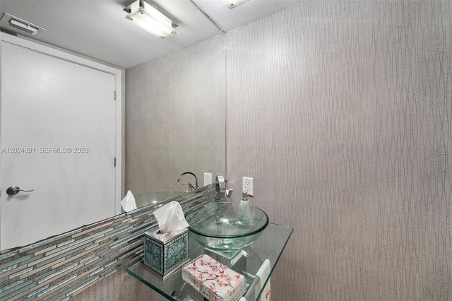10175 Collins Avenue 1505, Bal Harbour, FL 33154