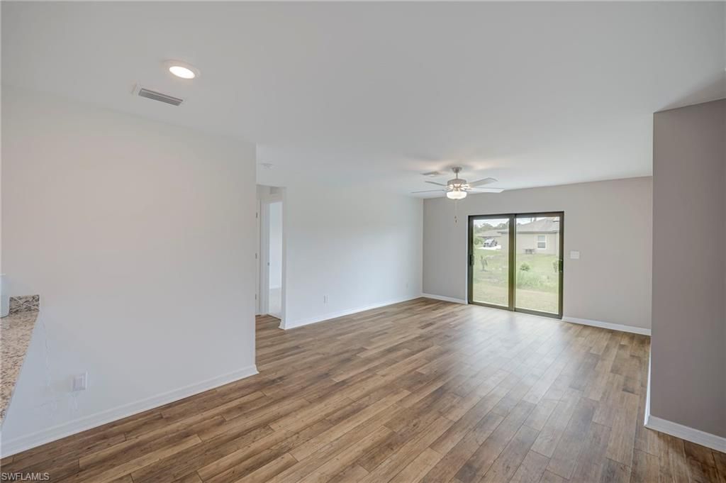 150 Blackstone DR, FORT MYERS, FL 33913 — photo 2