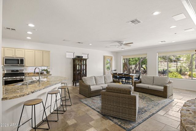 2330 W MUIRFIELD Drive, Anthem, AZ 85086